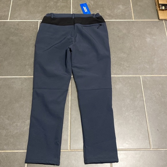 Women’s ski pants. Size Large. NWT - Picture 4 of 6